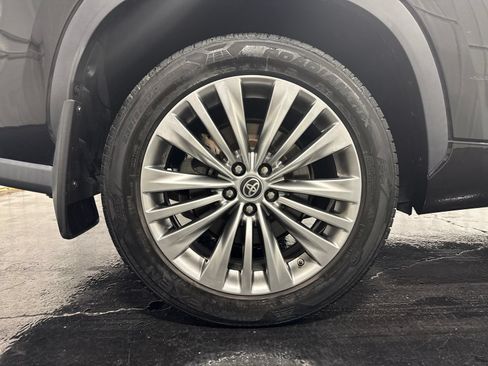 Used 2020 Toyota Highlander Platinum AWD/4WD image 8
