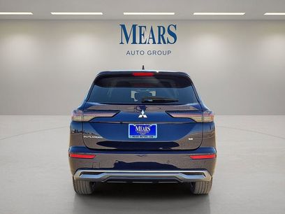 Used 2025 Mitsubishi Outlander SE