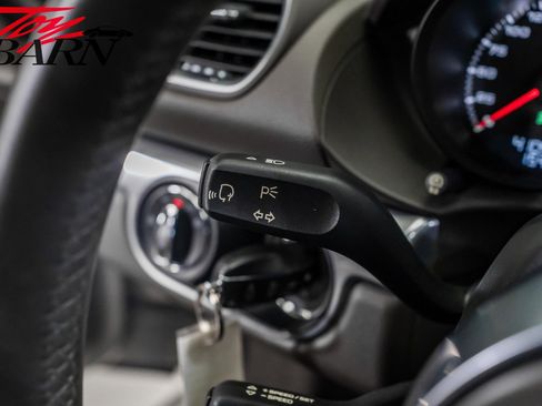 Used 2018 Porsche 718 Cayman S image 34