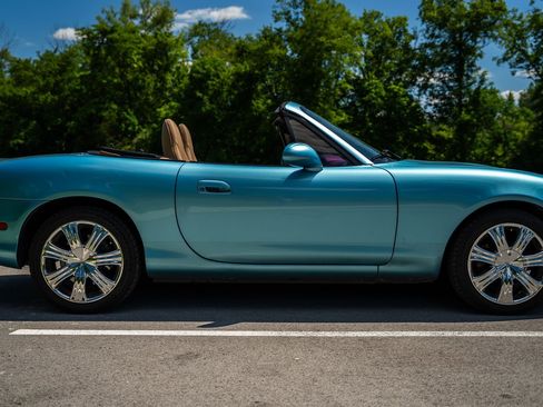 Used 2001 MAZDA MX-5 Miata RWD image 21