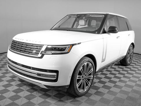 Used 2023 Land Rover Range Rover Autobiography AWD/4WD image 7