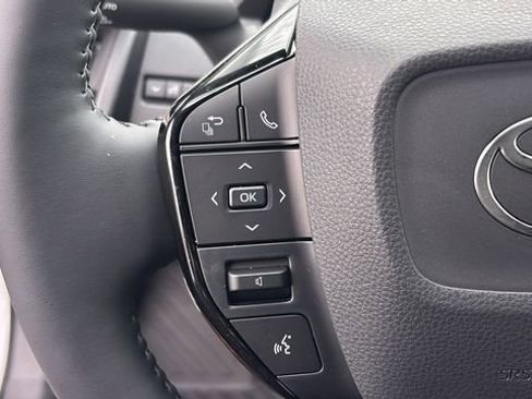 New 2026 Toyota Prius XLE image 14