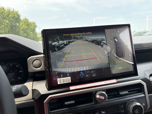 New 2026 Toyota 4Runner Limited AWD/4WD image 28