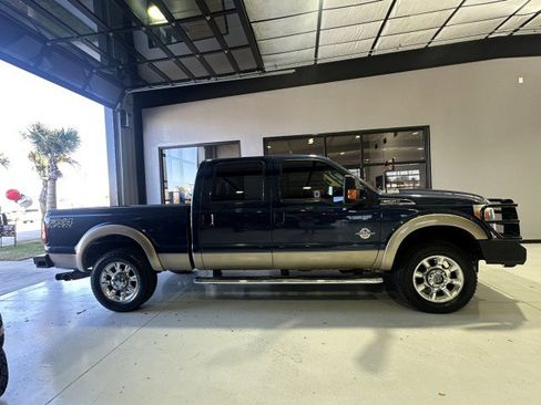 Used 2014 Ford F250 Lariat w/ Lariat Ultimate Package image 13