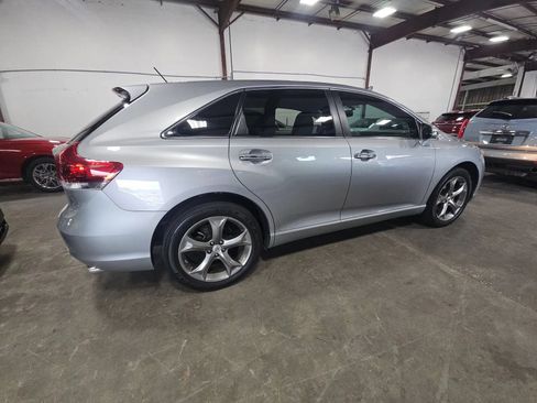 Used 2015 Toyota Venza XLE FWD image 4