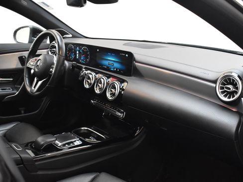 Used 2020 Mercedes-Benz CLA 250 4MATIC image 25