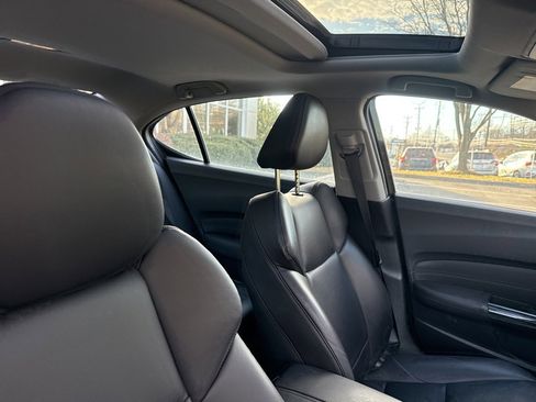 Used 2020 Acura TLX image 10