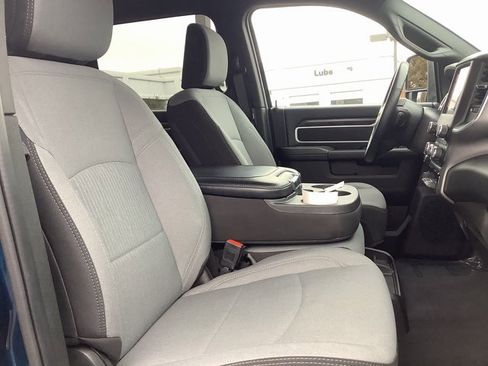 Used 2024 RAM 2500 Big Horn w/ Bed Utility Group image 36