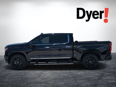 Used 2024 Chevrolet Silverado 1500 High Country w/ High Country Premium Package AWD/4WD image 7