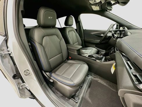 New 2026 Buick Envista Sport Touring w/ Convenience I Package FWD image 28