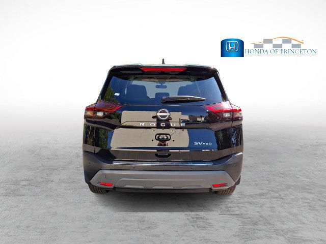 Used 2023 Nissan Rogue SV AWD/4WD image 5
