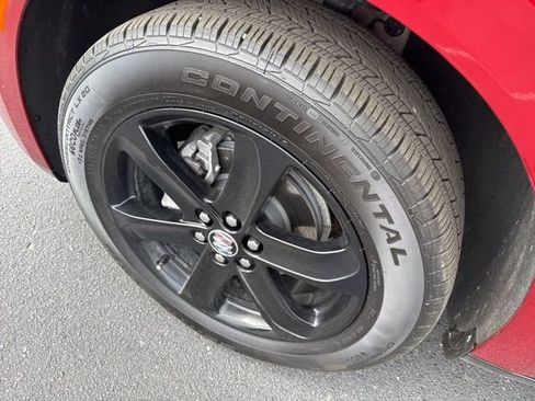 Used 2024 Buick Enclave Essence w/ Sport Touring Edition image 12