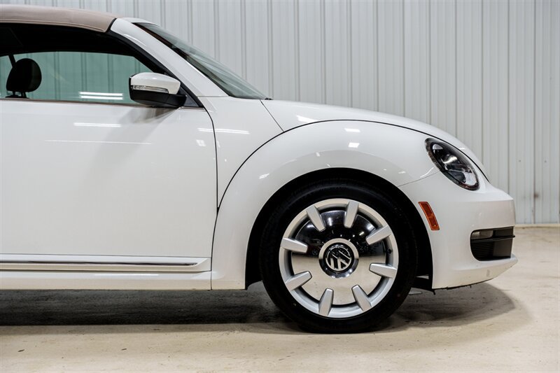 Used 2013 Volkswagen Beetle 2.5 FWD image 28