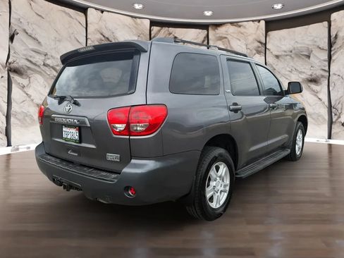 Used 2013 Toyota Sequoia SR5 RWD image 6
