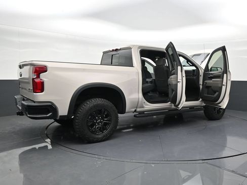 Used 2026 Chevrolet Silverado 1500 ZR2 AWD/4WD image 27