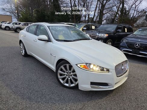 Used 2012 Jaguar XF Base image 3