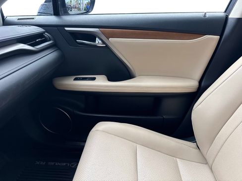Certified 2022 Lexus RX 350 FWD w/ Premium Package image 24