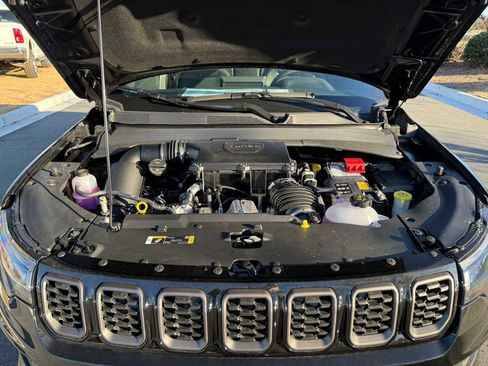 New 2026 Jeep Compass Latitude AWD/4WD image 32