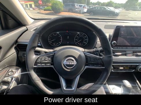 Used 2023 Nissan Altima 2.5 SR AWD/4WD image 16