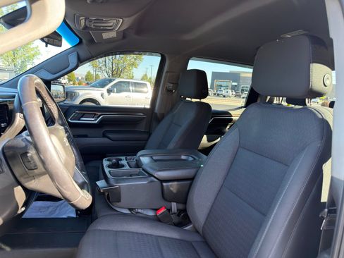 Used 2022 Chevrolet Silverado 1500 RST AWD/4WD image 7