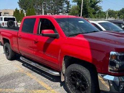 Used 2017 Chevrolet Silverado 1500 LT w/ All Star Edition AWD/4WD image 2