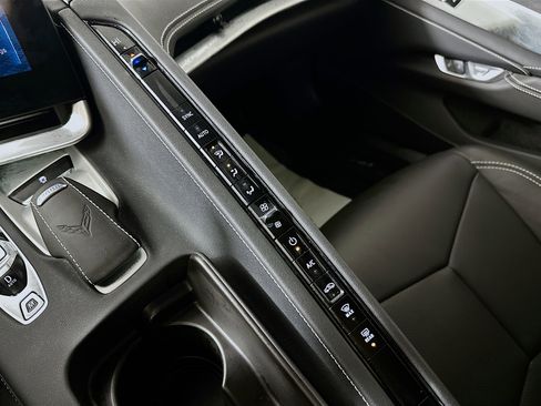 Used 2024 Chevrolet Corvette Stingray Coupe w/ Z51 Performance Package image 15