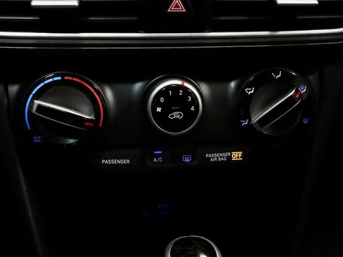 Used 2020 Hyundai Kona SEL w/ Cargo Package image 30