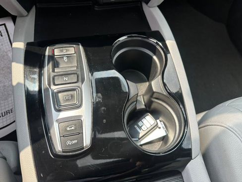 Used 2017 Honda Pilot Touring image 28