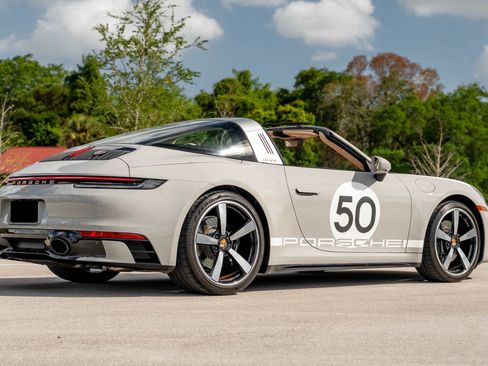 Used 2021 Porsche 911 Targa 4S Heritage Design image 3
