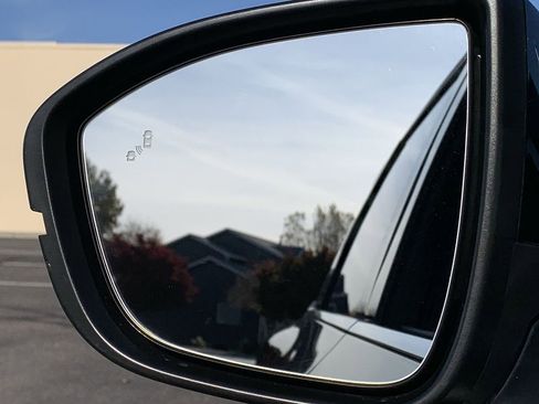 Used 2022 INFINITI QX60 Luxe image 13