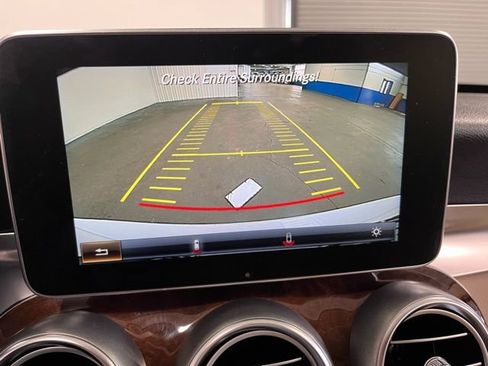 Used 2015 Mercedes-Benz C 300 4MATIC Sedan image 25