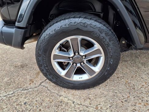 Used 2020 Jeep Wrangler Unlimited Sahara w/ LED Lighting Group image 25