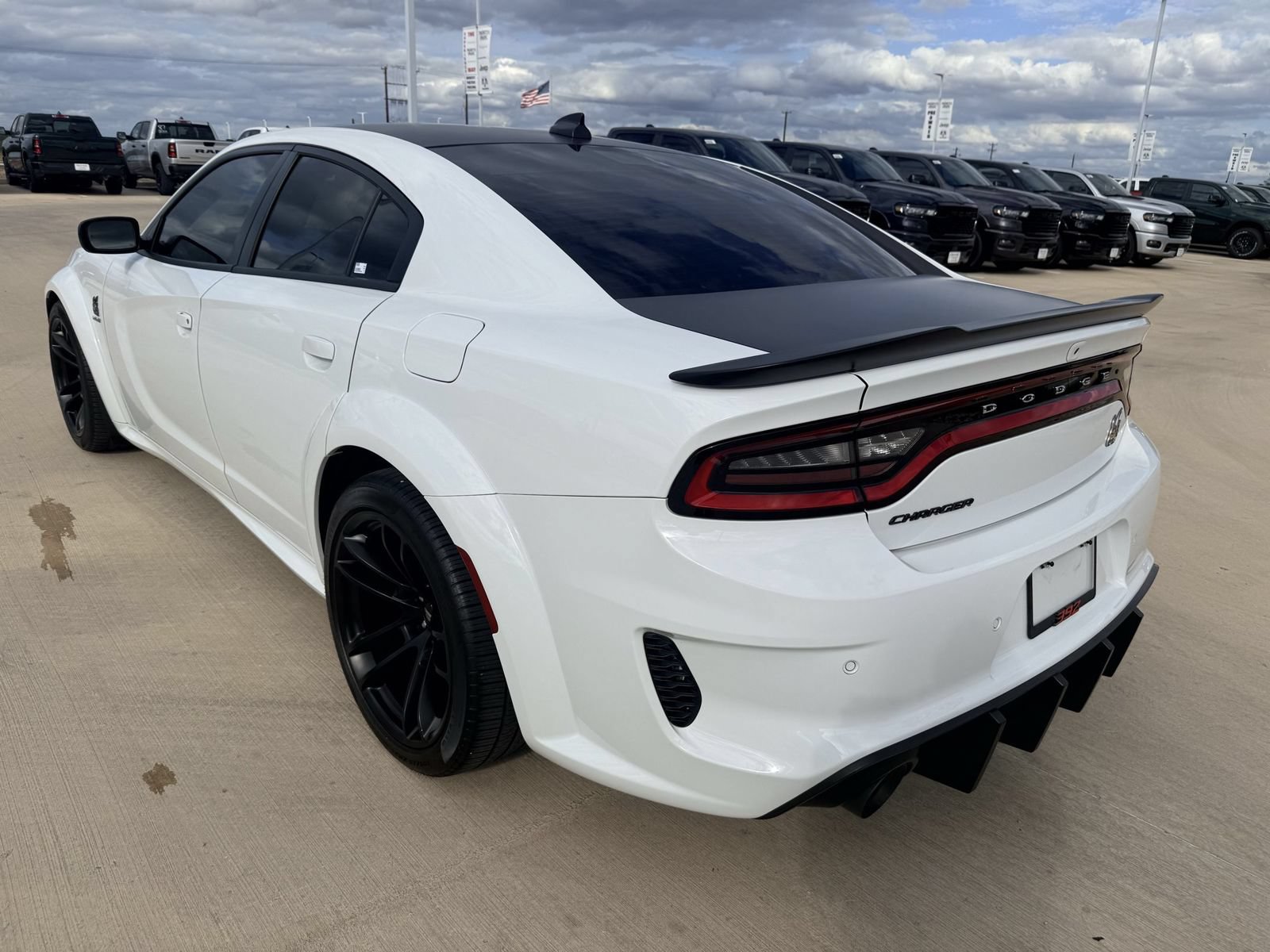 Used 2023 Dodge Charger Scat Pack RWD image 6