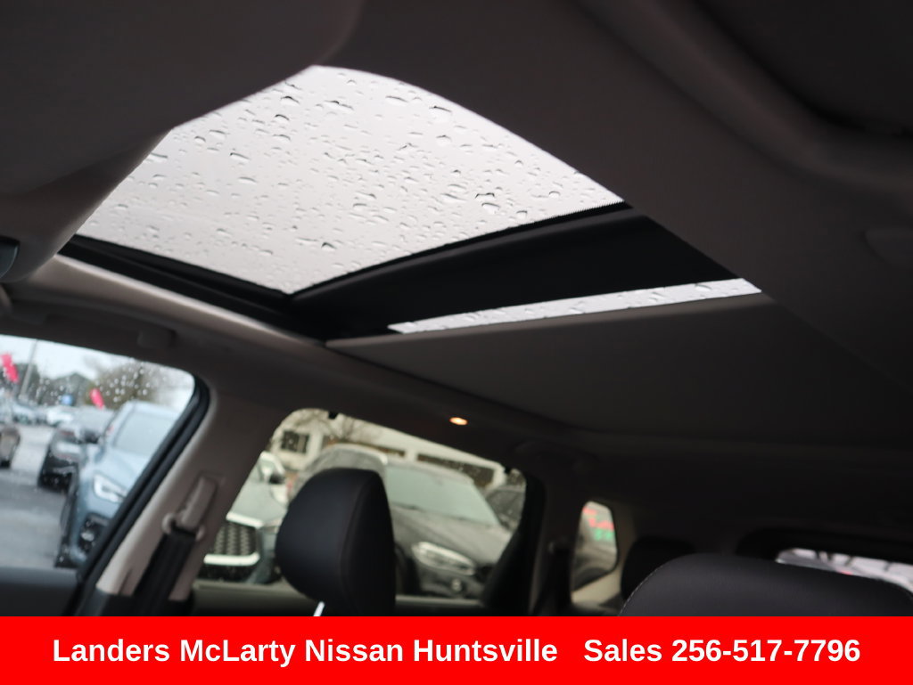Used 2024 Nissan Rogue SL w/ SL Premium Package FWD image 18