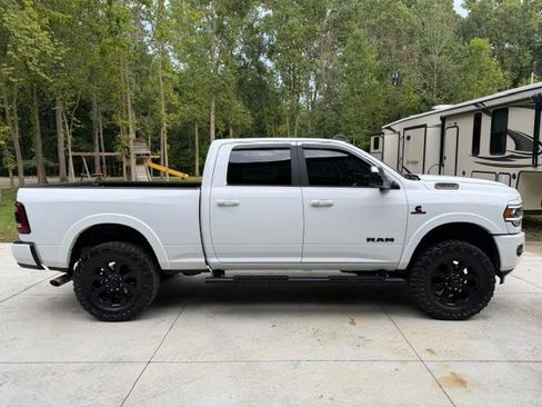 Used 2021 RAM 2500 Laramie w/ Night Edition AWD/4WD image 5