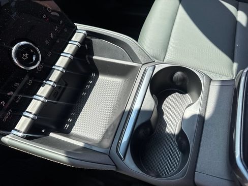 New 2027 GMC Terrain AT4 w/ Convenience Package III AWD/4WD image 18