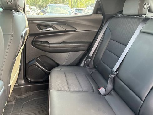 Used 2022 Chevrolet TrailBlazer RS w/ Sun and Liftgate Package FWD image 23