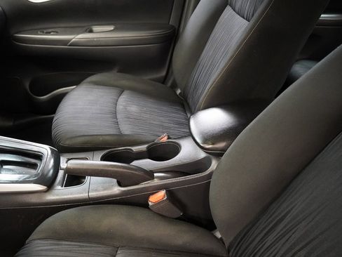 Used 2019 Nissan Sentra SV image 8