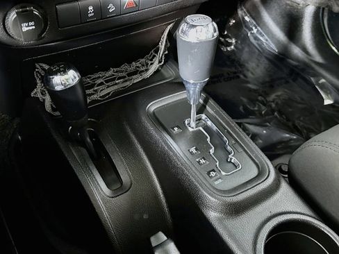 Used 2012 Jeep Wrangler Unlimited Sport w/ Connectivity Group AWD/4WD image 19