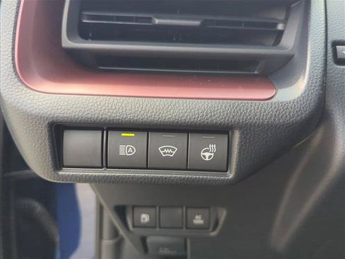 New 2026 Toyota Prius Plug-In Hybrid FWD image 10