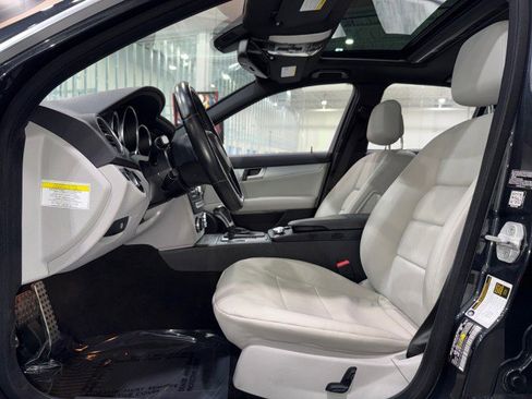 Used 2014 Mercedes-Benz C 250 Sedan image 9