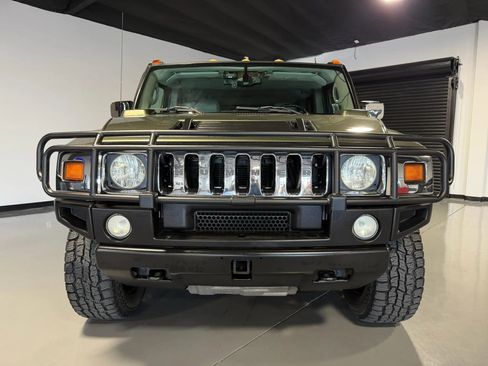 Used 2004 HUMMER H2 w/ Preferred Equipment Group AWD/4WD image 5