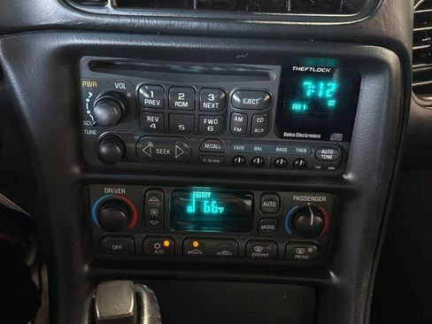 Used 2004 Chevrolet Corvette Coupe w/ Preferred Equipment Group image 38