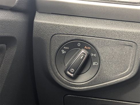 Used 2021 Volkswagen Atlas SEL image 38