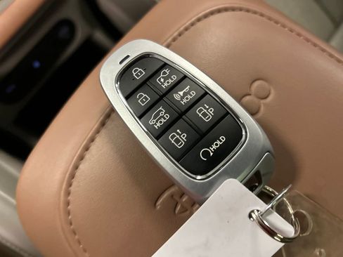Used 2024 Hyundai Ioniq 5 Limited image 20