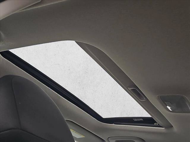 Used 2025 Hyundai Elantra SEL FWD image 19