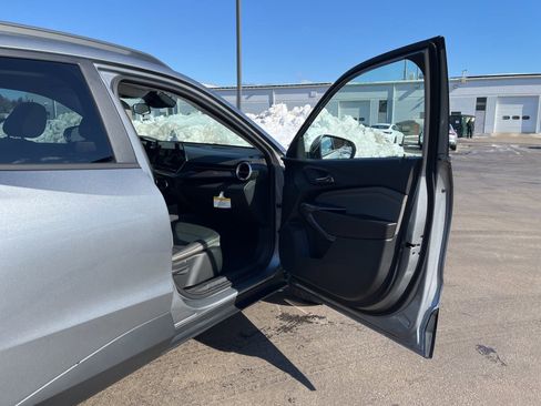 New 2026 Chevrolet Trax ACTIV w/ Sunroof Package image 20