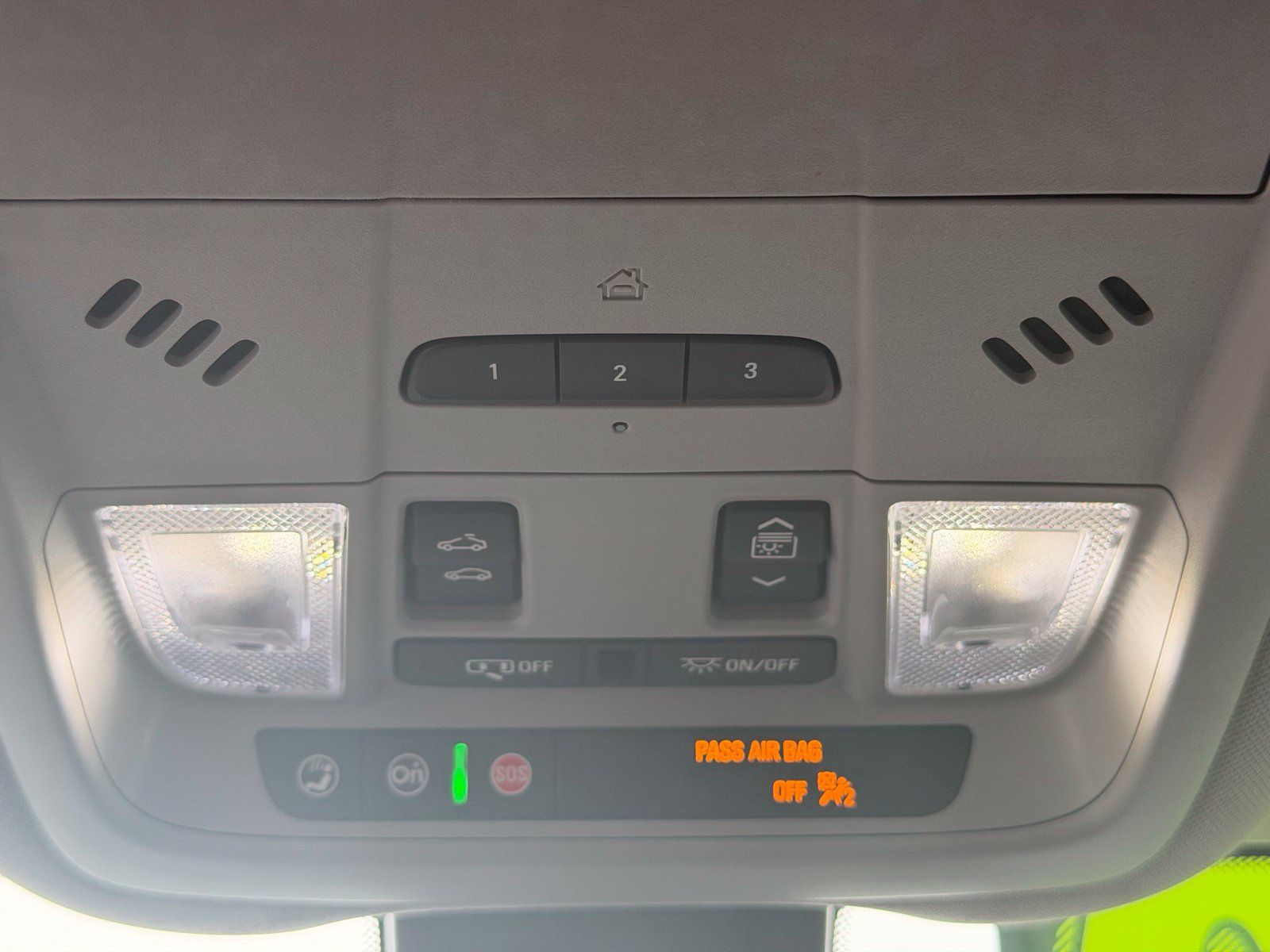 Used 2023 GMC Terrain SLT w/ Infotainment Package II FWD image 26