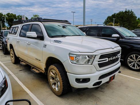 Used 2020 RAM 1500 Big Horn AWD/4WD image 1