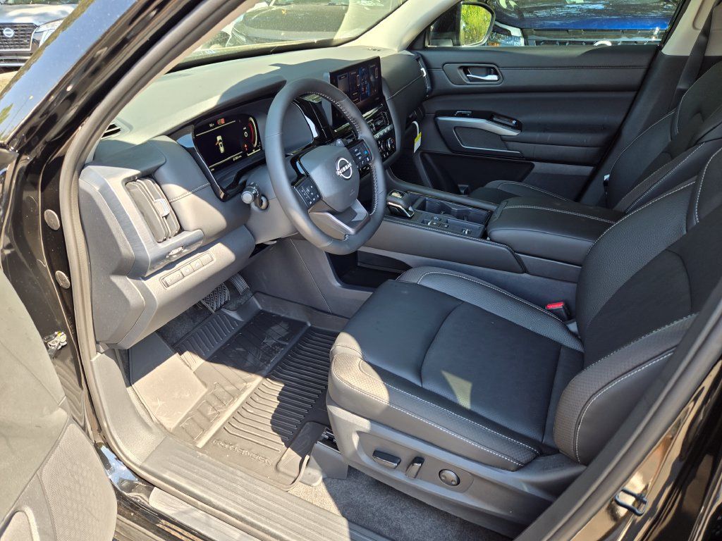 New 2026 Nissan Pathfinder SL FWD image 14